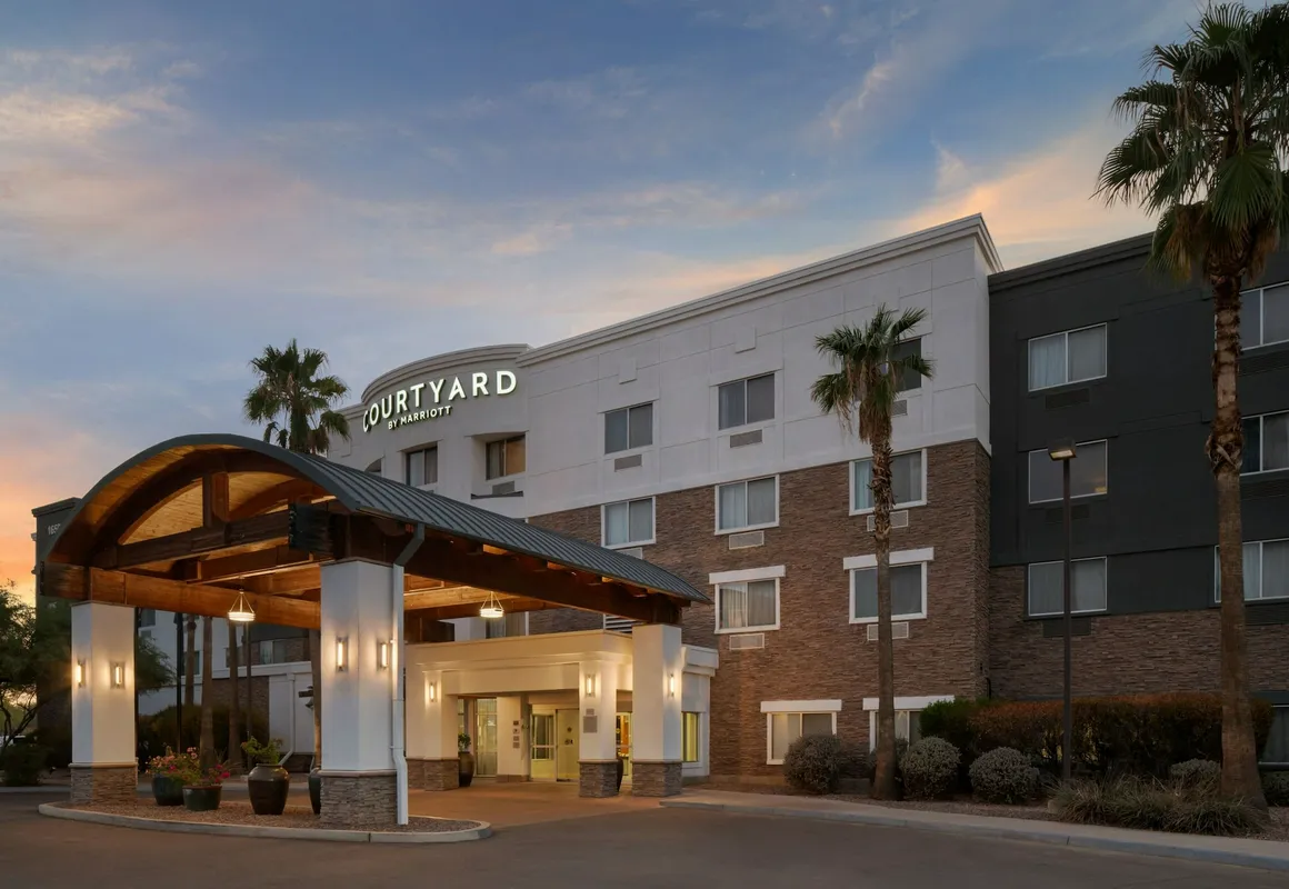 Courtyard by Marriott Phoenix West/Avondale hotel hero