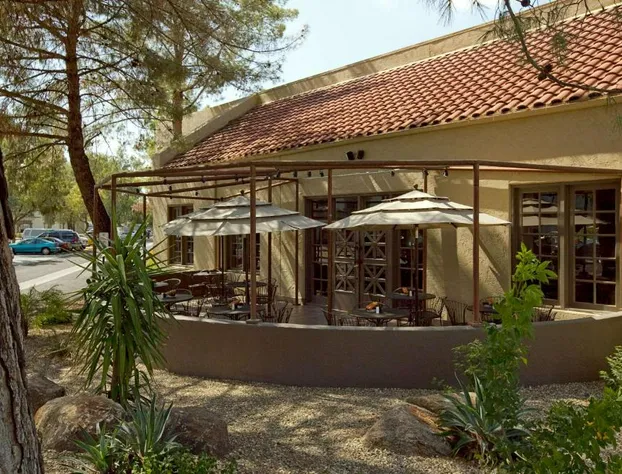 Embassy Suites by Hilton Phoenix Tempe hotel detail image 2