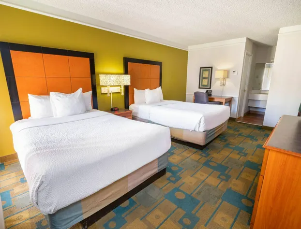 Travelodge by Wyndham Phoenix North hotel detail image 4