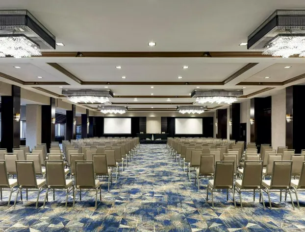 Sheraton Montreal Airport Hotel hotel detail image 4
