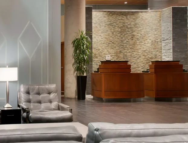 Embassy Suites Montréal by Hilton hotel detail image 1