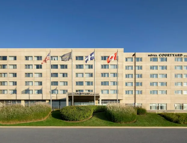 Courtyard by Marriott Montreal Airport hotel detail image 2