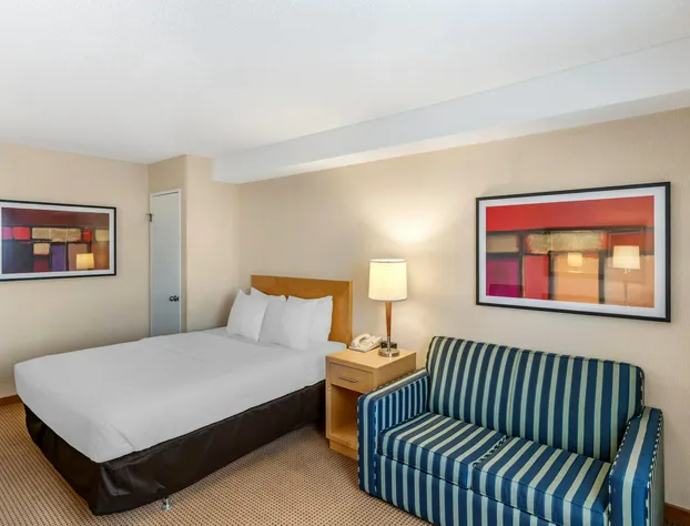 Hampton Inn by Hilton Montreal East Anjou hotel detail image 4