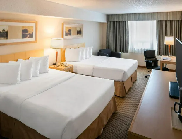 Quality Hotel & Suites Montreal East hotel detail image 4