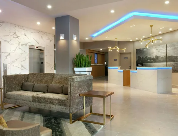 Embassy Suites by Hilton Montreal Airport hotel detail image 3