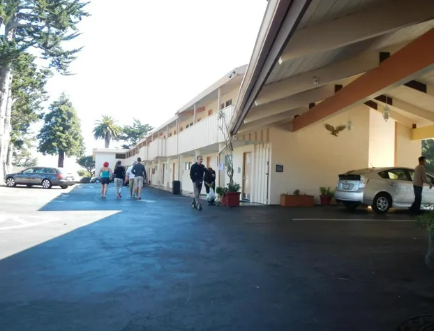 Americas Best Value Presidents Inn on Munras hotel detail image 4