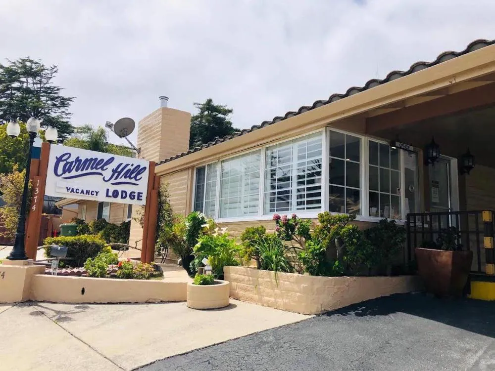 Carmel Hill Lodge hotel hero