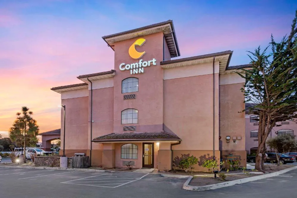 Comfort Inn Marina on the Monterey Bay hotel hero