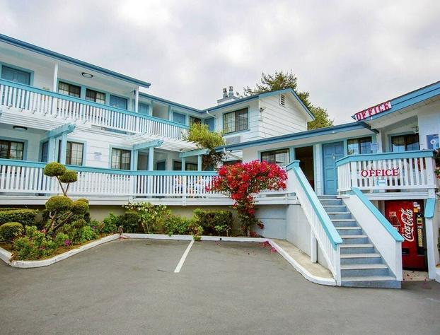 Arbor Inn Monterey hotel detail image 2