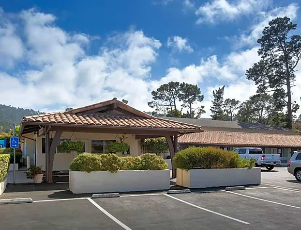 Days Inn by Wyndham Monterey-Fisherman's Wharf Aquarium hotel detail image 1