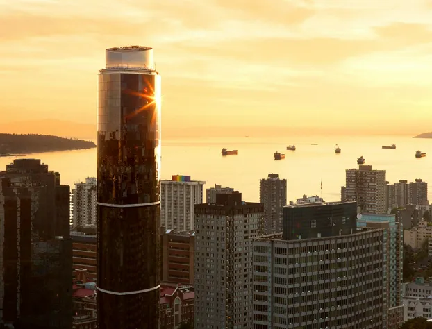 Sheraton Vancouver Wall Centre hotel detail image 1