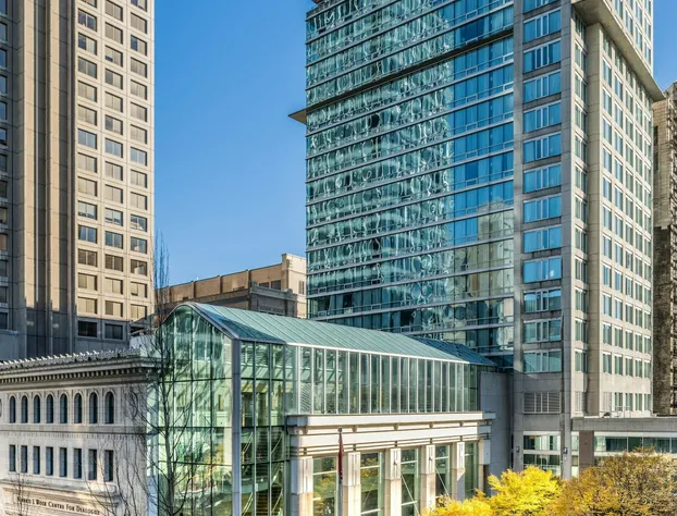 Delta Hotels by Marriott Vancouver Downtown Suites hotel detail image 2