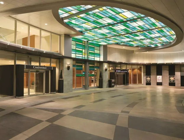 Coast Coal Harbour Vancouver Hotel by APA hotel detail image 2