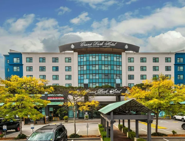 Grand Park Hotel Vancouver Airport, an Ascend Collection Hotel hotel detail image 2