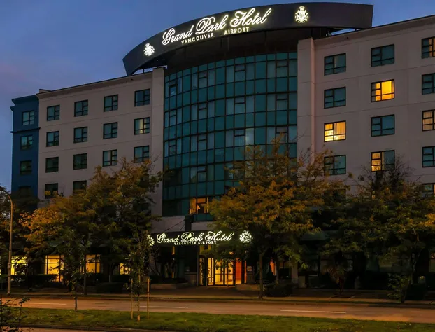 Grand Park Hotel Vancouver Airport, an Ascend Collection Hotel hotel detail image 4