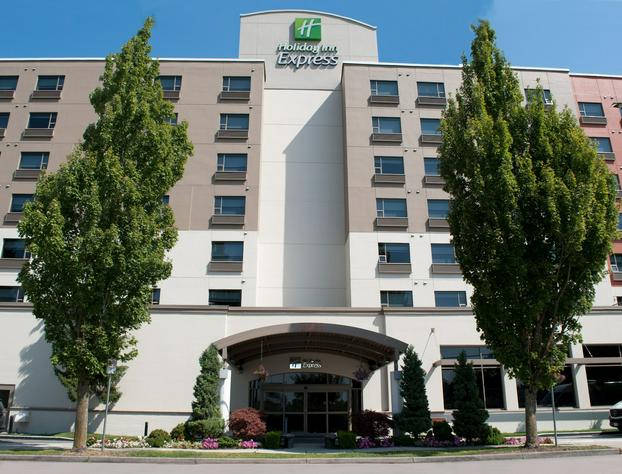 Holiday Inn Express Vancouver Airport Richmond, an IHG Hotel hotel detail image 1