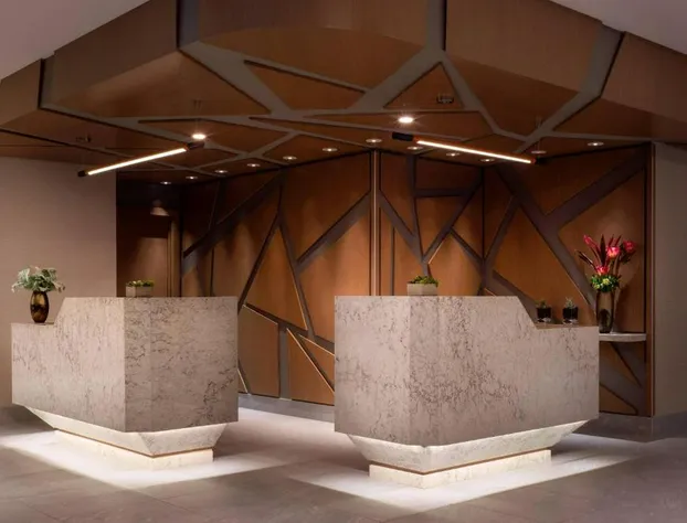 Vancouver Airport Marriott hotel detail image 4