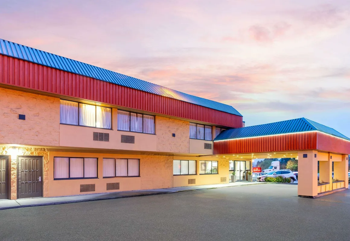 Ramada by Wyndham Coquitlam hotel hero