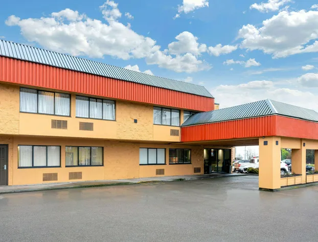 Ramada by Wyndham Coquitlam hotel detail image 1