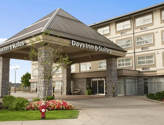 Days Inn & Suites by Wyndham Langley hotel detail image 1