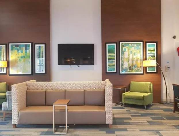 Holiday Inn Express & Suites Surrey by IHG hotel detail image 2