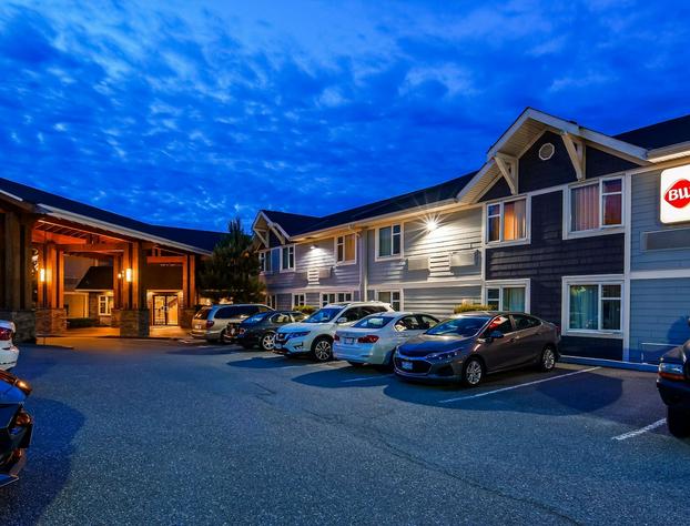 Best Western Plus Country Meadows Inn hotel detail image 1