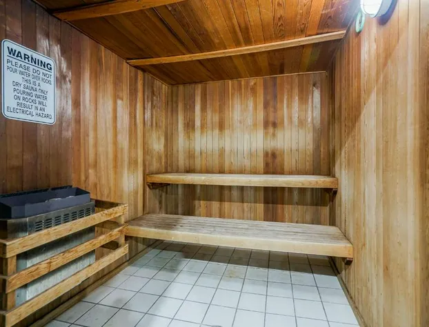 Best Western Peace Arch Inn hotel detail image 1