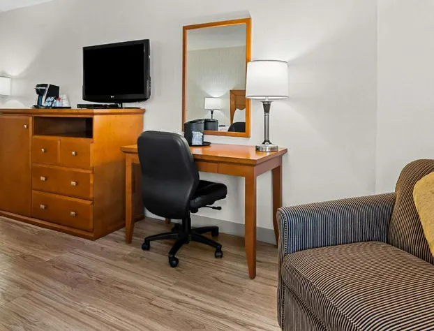 Best Western Plus Langley Inn hotel detail image 2