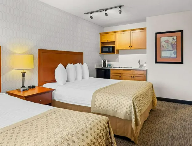 Best Western Plus Langley Inn hotel detail image 4