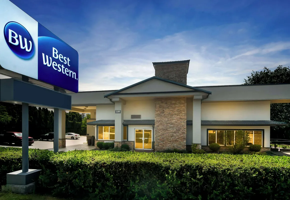 Best Western Maple Ridge Hotel hotel hero