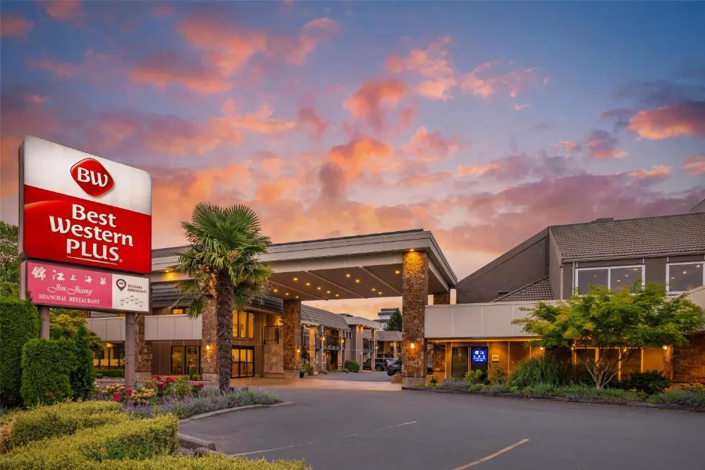 Best Western Plus Burnaby Hotel hotel hero