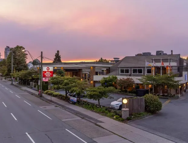Best Western Plus Burnaby Hotel hotel detail image 4