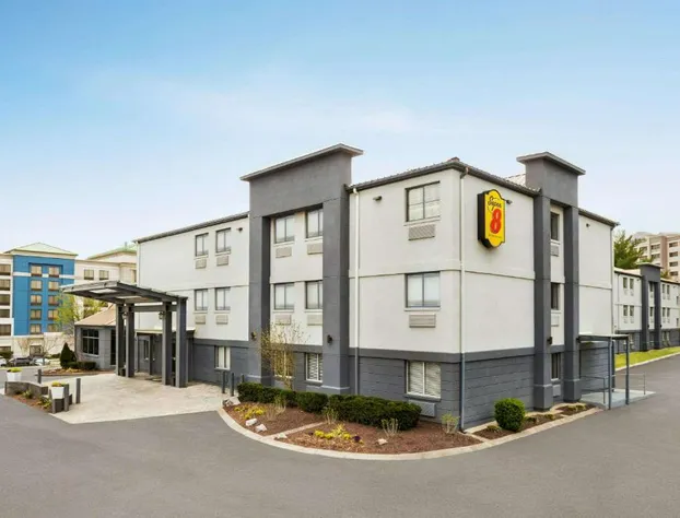 Luxe Studios hotel detail image 1