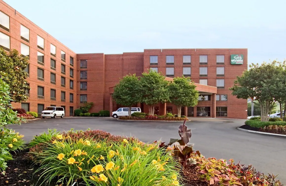 Luxe Studios Nashville Opryland hotel hero