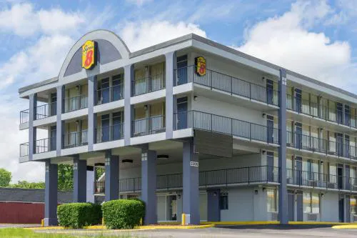 Super 8 by Wyndham Nashville Downtown hotel hero