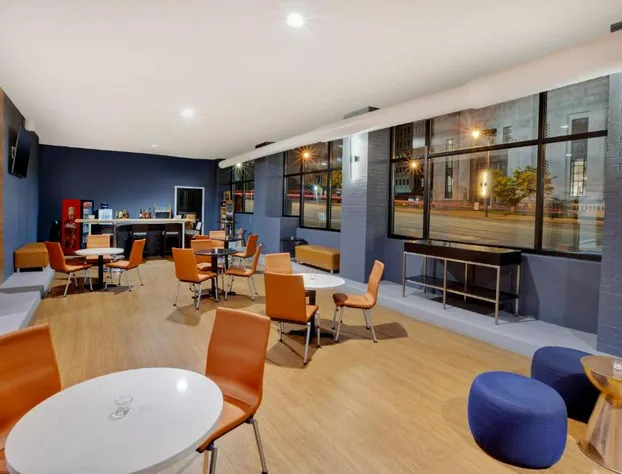 Holiday Inn Express Nashville Downtown - Broadway by IHG hotel detail image 3