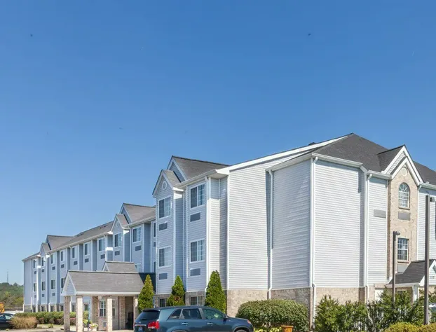 Quality Inn & Suites Nashville - Bellevue hotel detail image 2