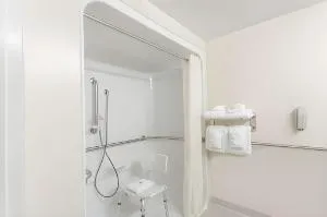 Quality Inn & Suites Nashville - Bellevue hotel detail image 3