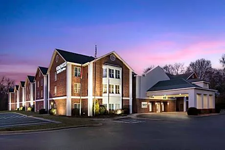 Homewood Suites by Hilton Nashville Airport hotel hero