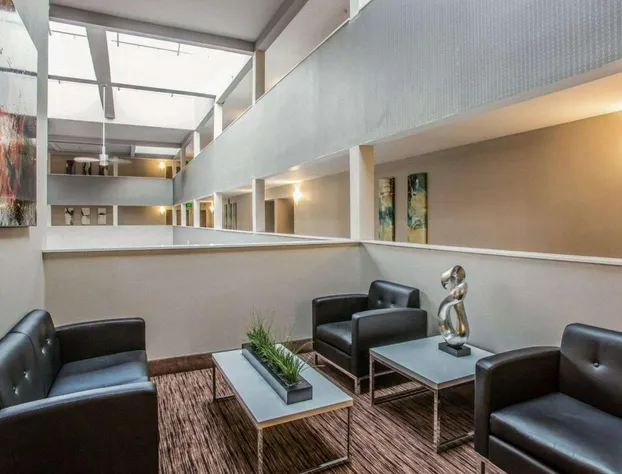 Quality Suites Nashville Airport hotel detail image 4