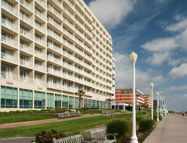 Courtyard by Marriott Virginia Beach Oceanfront/North 37th Street hotel detail image 2