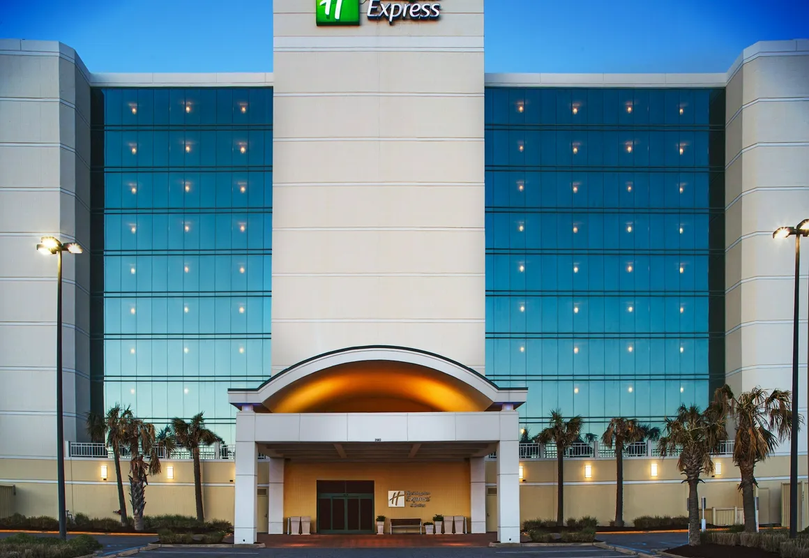 Holiday Inn Express Hotel & Suites VA Beach Oceanfront by IHG hotel hero