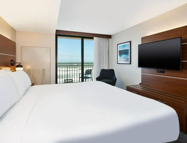 Holiday Inn Express & Suites VA Beach Oceanfront by IHG hotel detail image 2