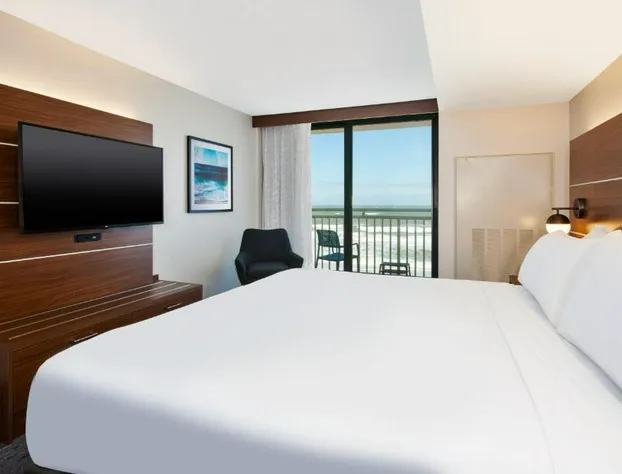 Holiday Inn Express & Suites VA Beach Oceanfront by IHG hotel detail image 3