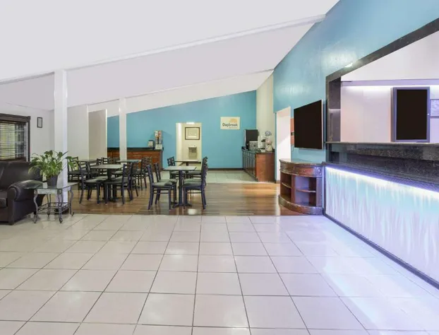 Days Inn by Wyndham Virginia Beach Town Center hotel detail image 2