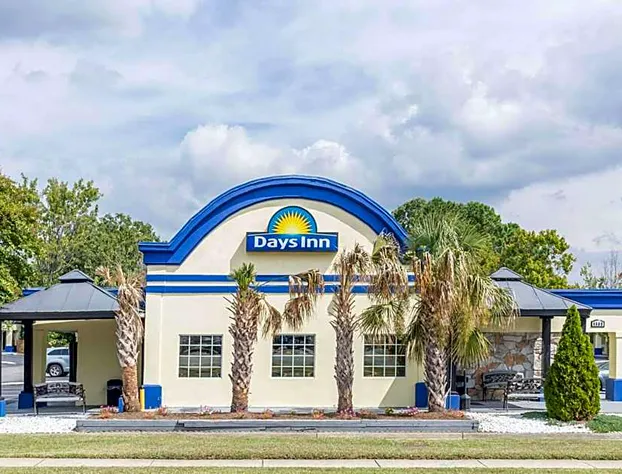 Days Inn by Wyndham Virginia Beach Town Center hotel detail image 1