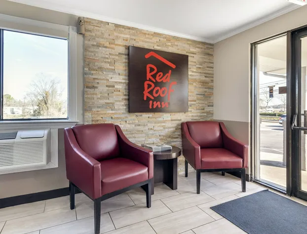 Red Roof Inn Suffolk hotel detail image 4