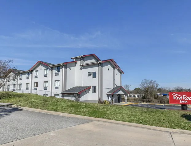 Red Roof Inn Suffolk hotel detail image 1