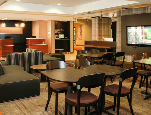 Courtyard by Marriott Chesapeake hotel detail image 3