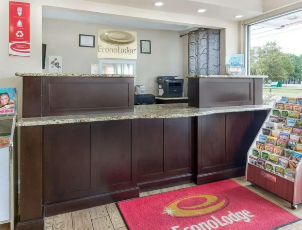 Econo Lodge Virginia Beach Town Center hotel detail image 4